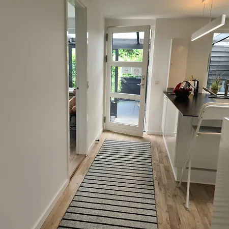 Townhouse Med Traeterrasse Διαμέρισμα Οντένσε